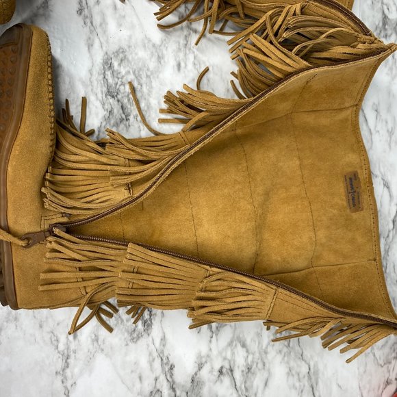 Minnetonka Womens 5 Layer Fringe Boot 1657T Size 6 - Picture 11 of 14
